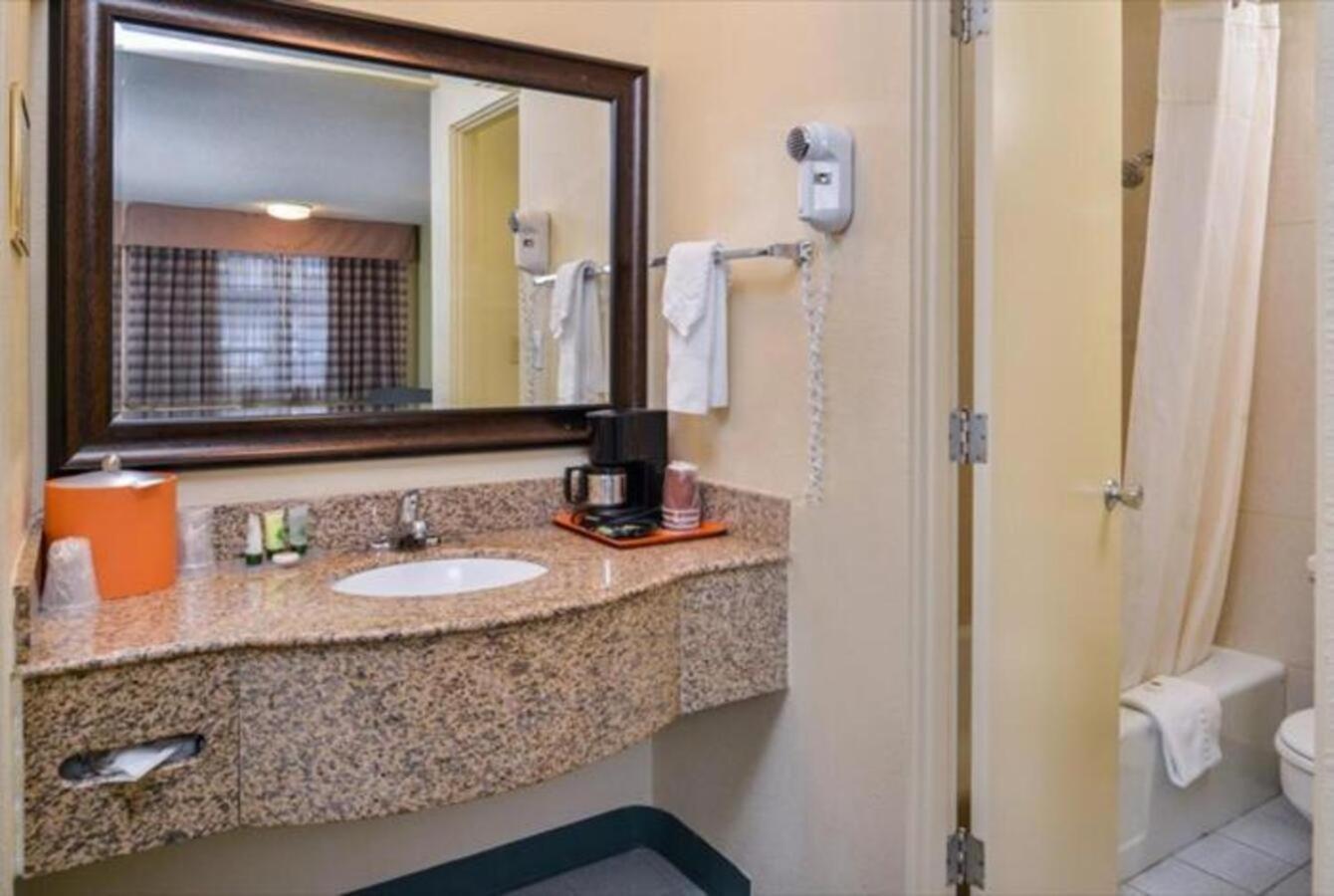 Motel And