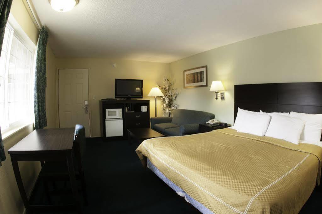 Motel And